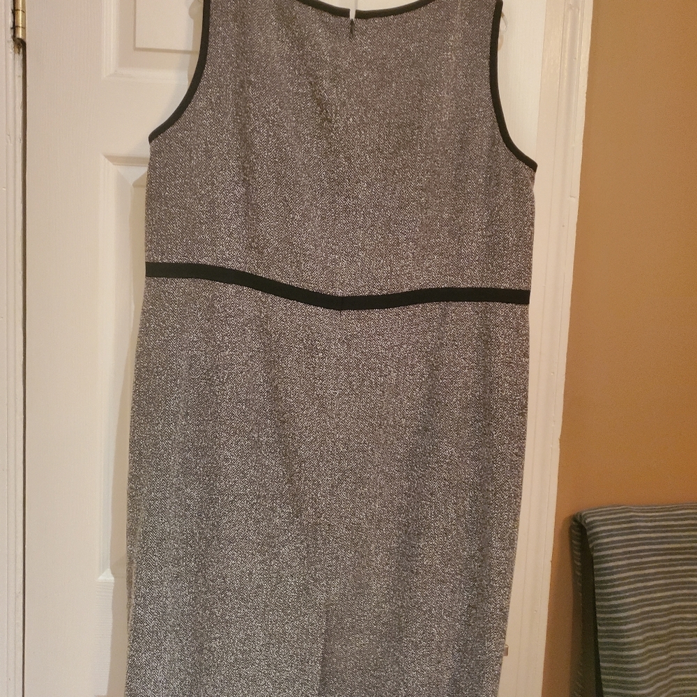 Women's dress